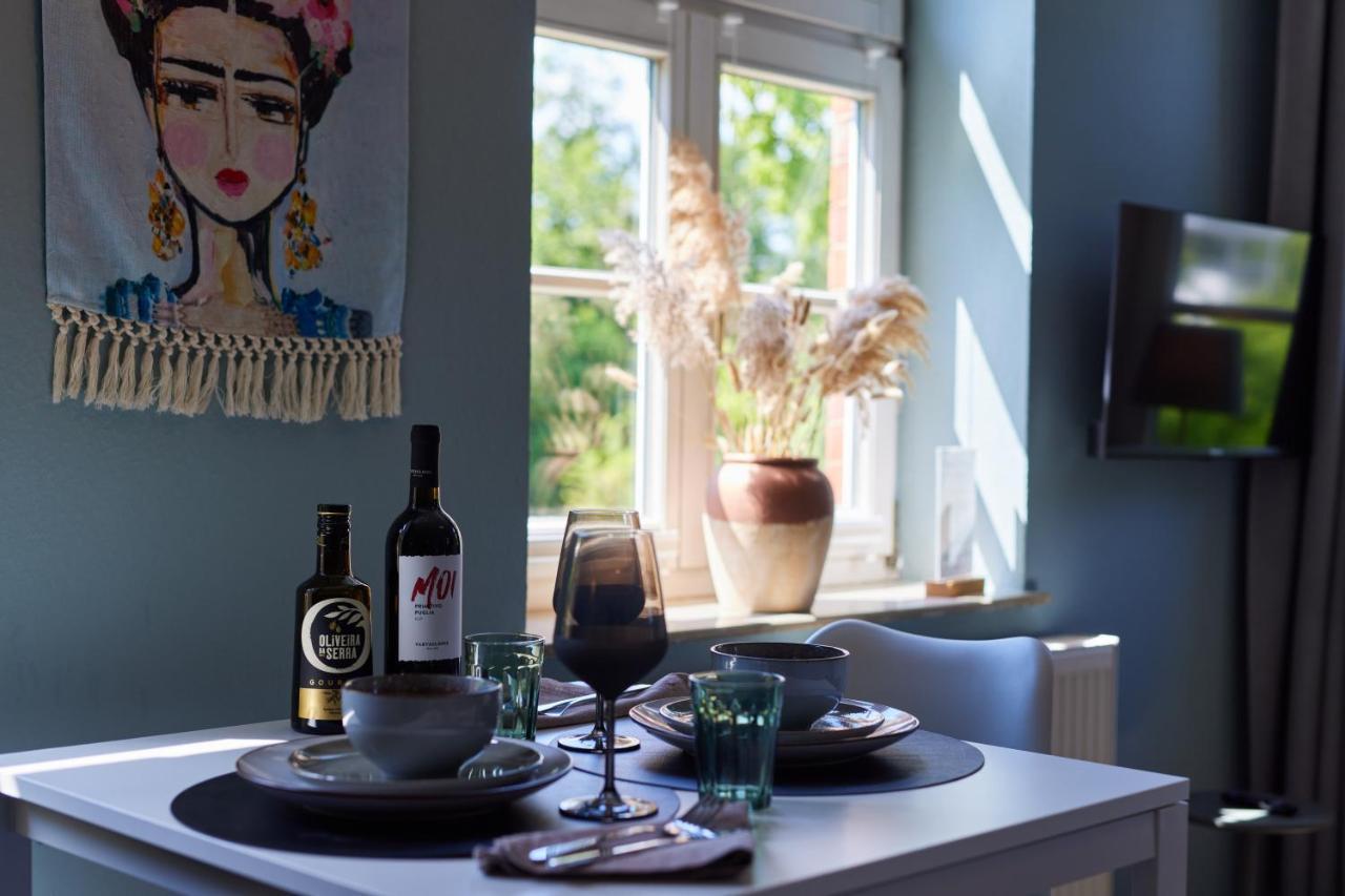 Kvartier2 In Top-lage, 5 Min Zur Bali-therme Und Gop, Hdz, Arbeitsplatz, Boxspringbett Bad Oeynhausen