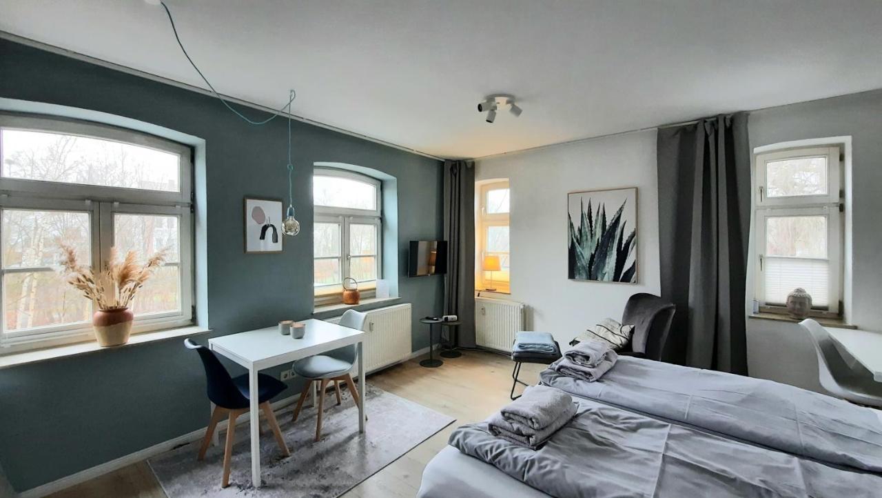 Kvartier2 In Top-lage, 5 Min Zur Bali-therme Und Gop, Hdz, Arbeitsplatz, Boxspringbett Bad Oeynhausen